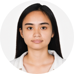Crishelle B.