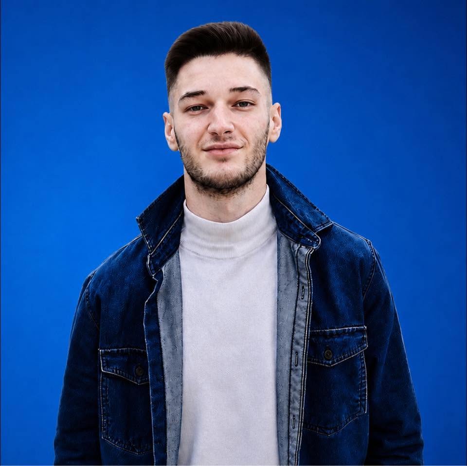 Dusan R.