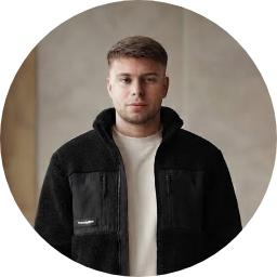Niklas T.
